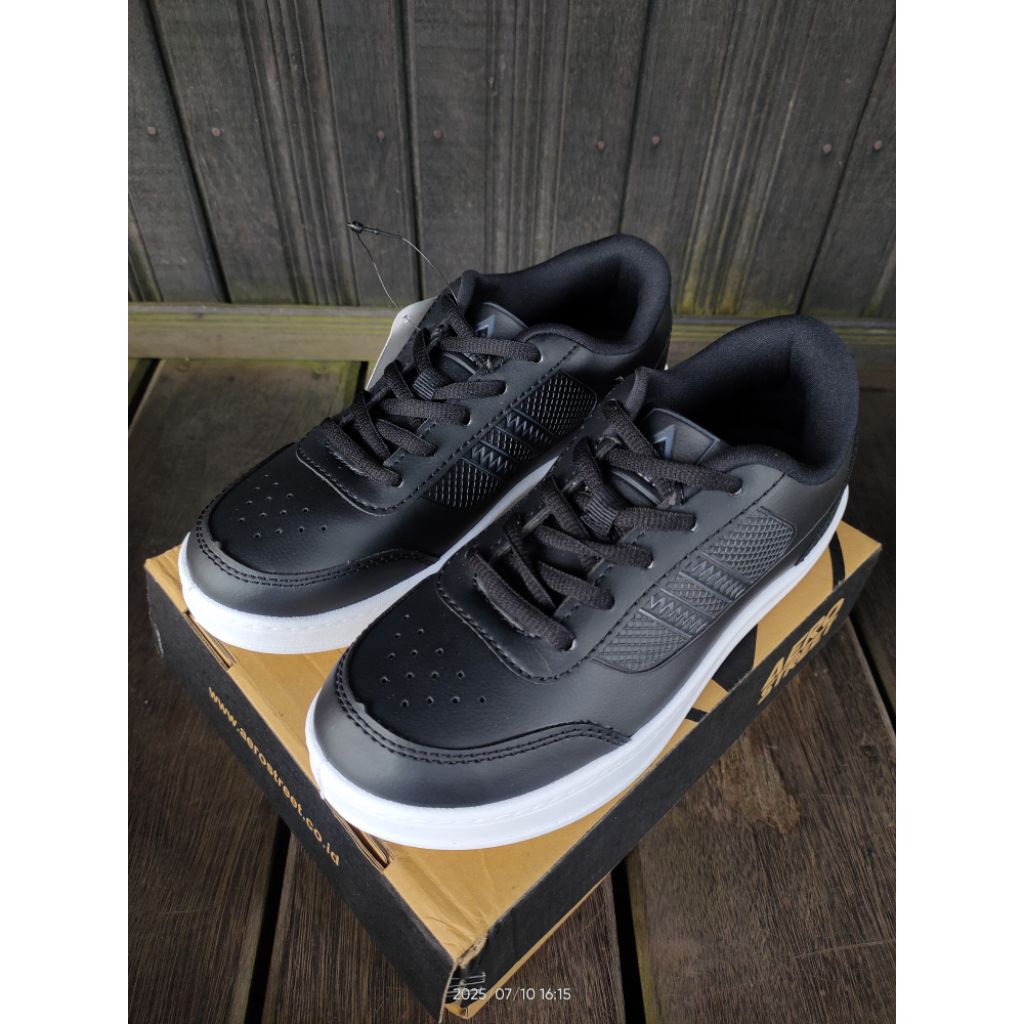 Aerostreet Airstrike Putih Hitam Hitam ( Sepatu Sekolah )