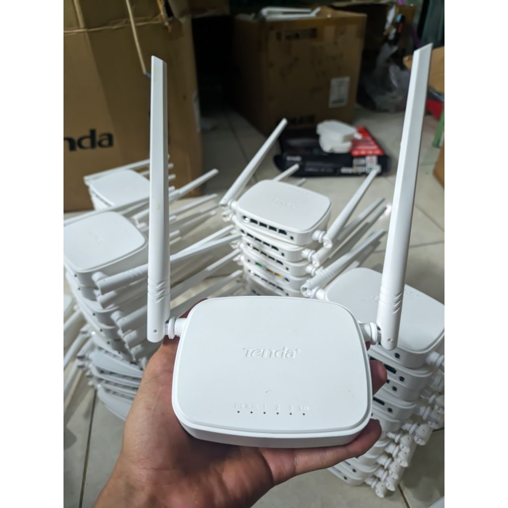 ROUTER TENDA N300 ROUTER TENDA N301