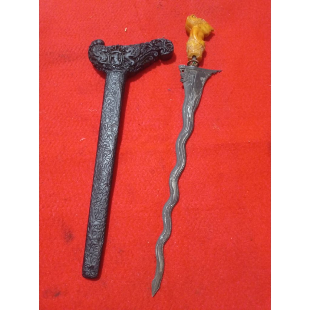 keris singo Barong warangan