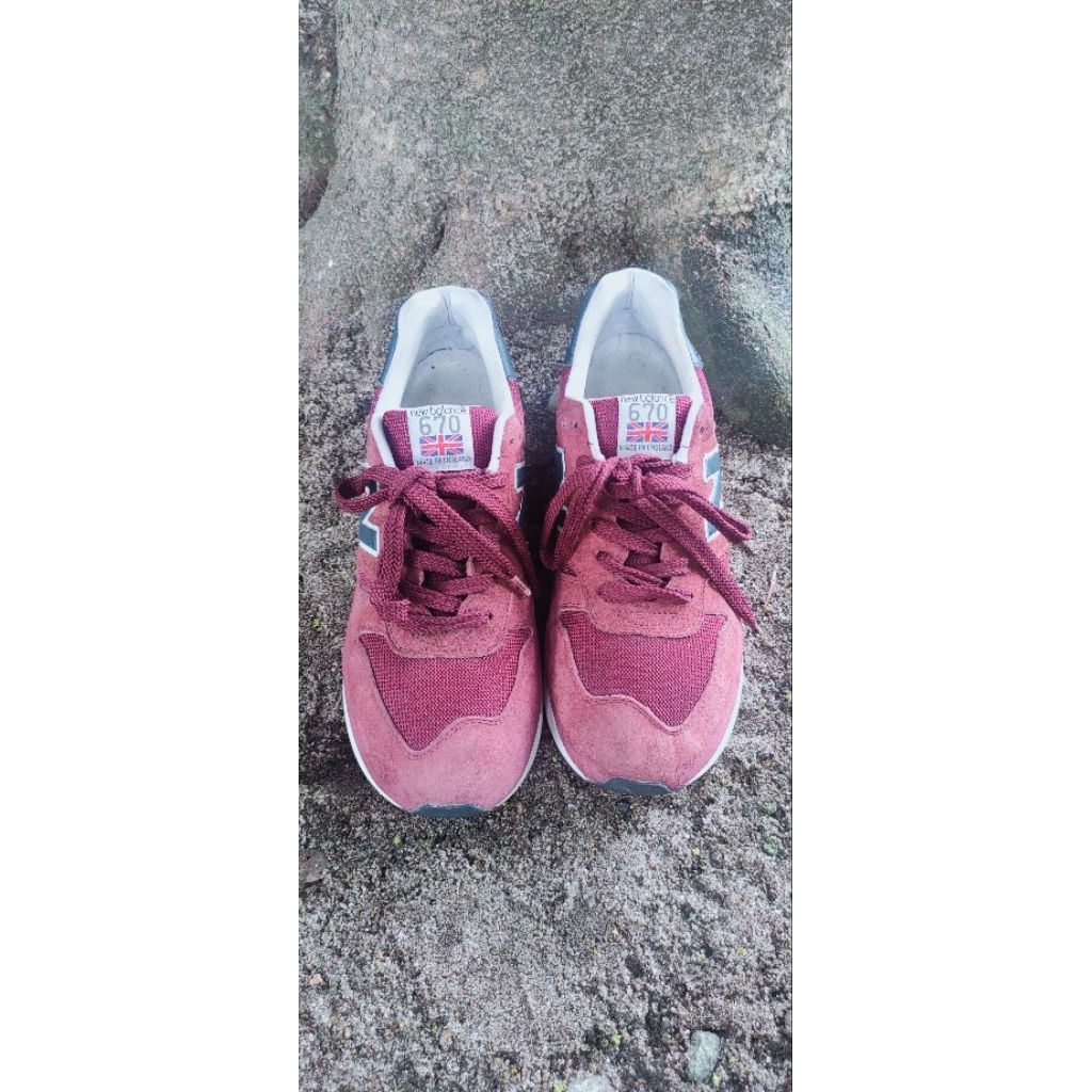 sepatuNB670ENGLAND