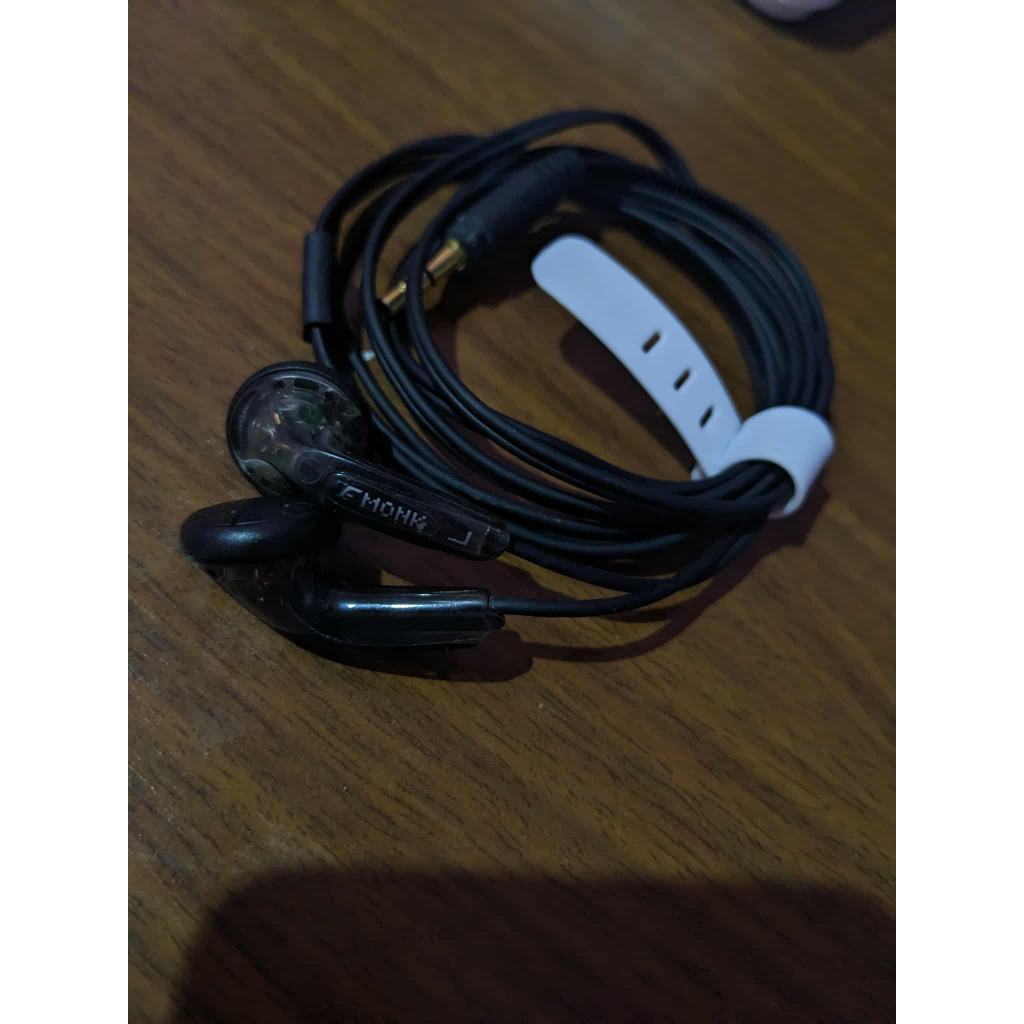 Earphone earbud VE Monk+ plus mulus