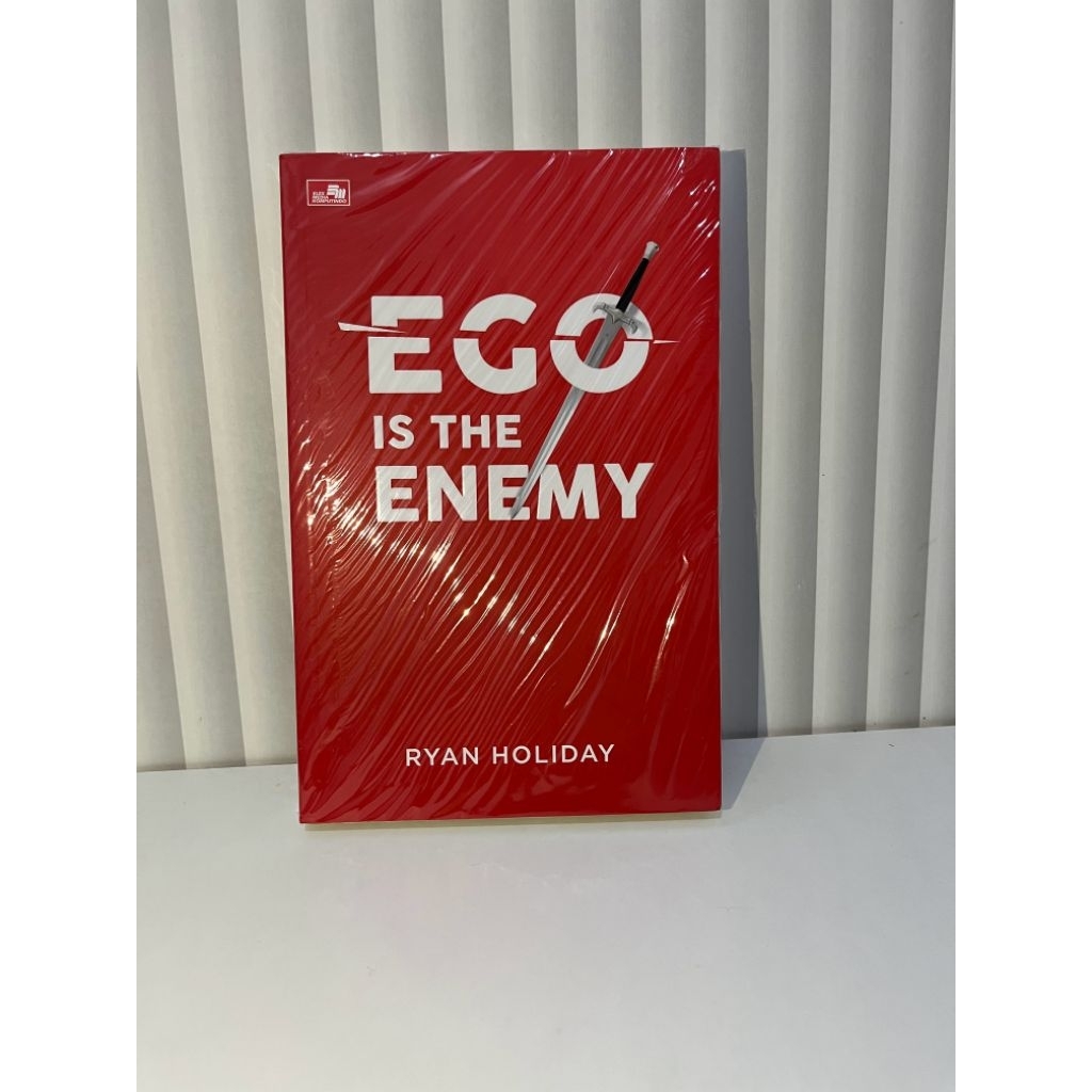 Ego is the Enemy - Ryan Holiday (preloved book)