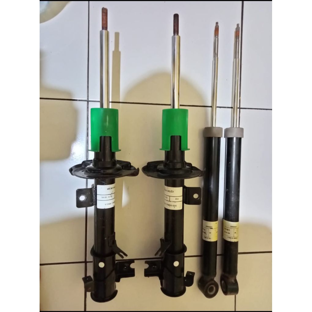 shock shockbreaker Suzuki Ertiga depan belakang