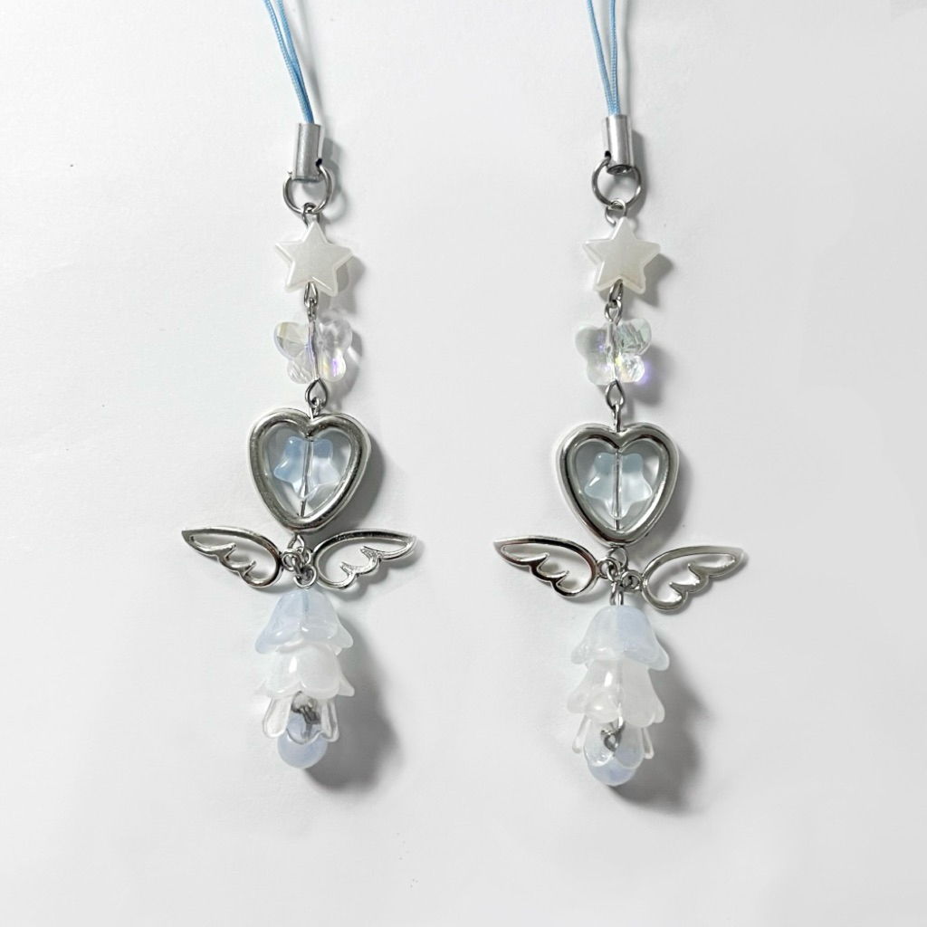 COD | baby blue wings keycahain