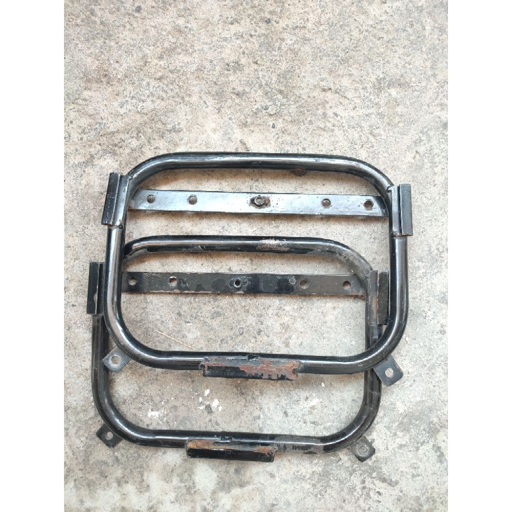 side breket badak hitam