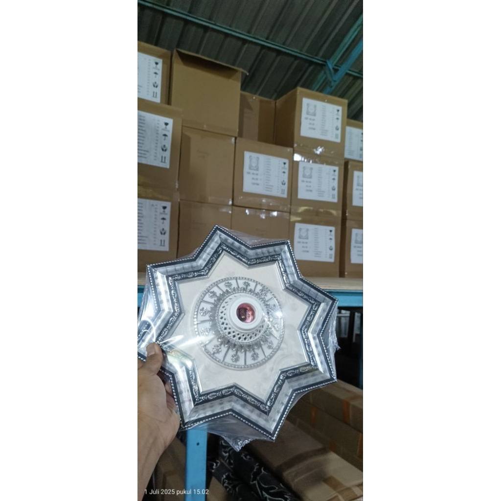 ornamen lampu mewah 30x30
