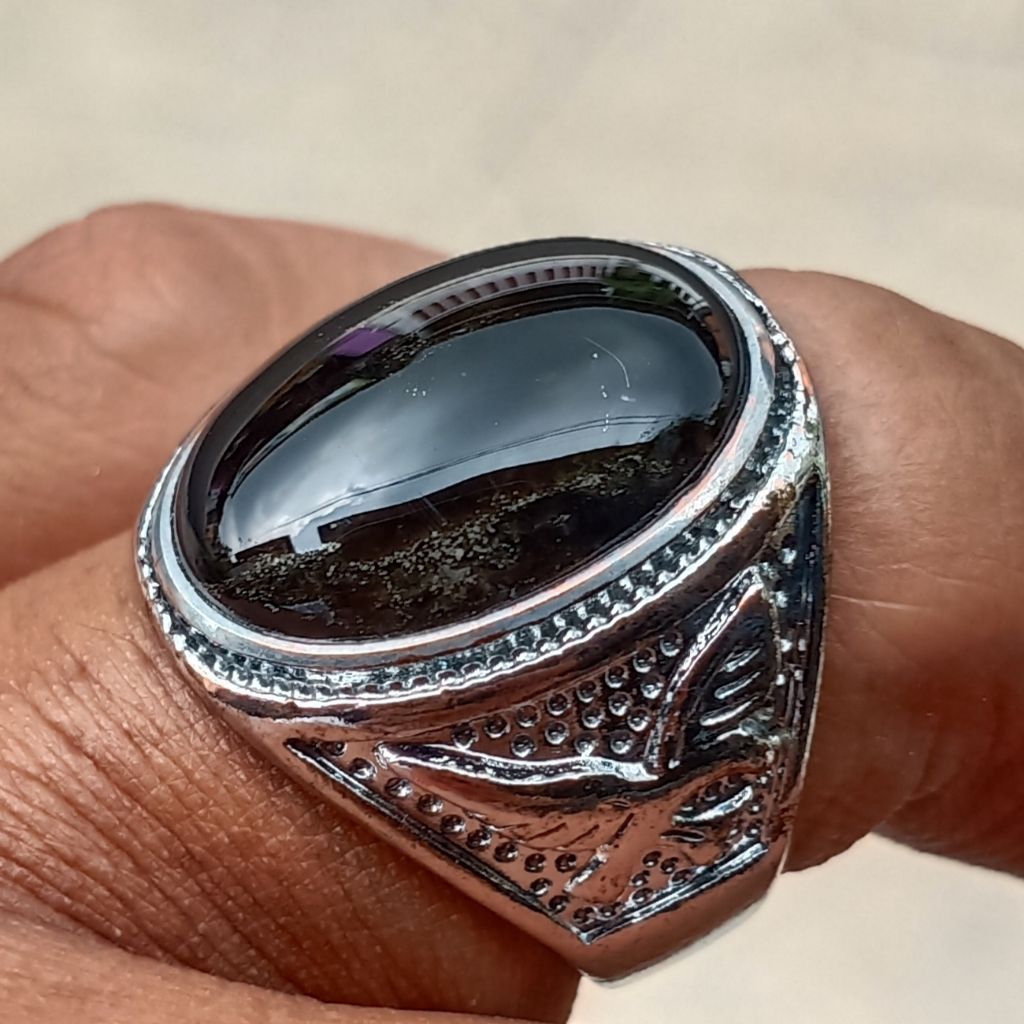 Cincin Batu Akik Yaman Wulung Serat Emas. Bukan Bacan Doko