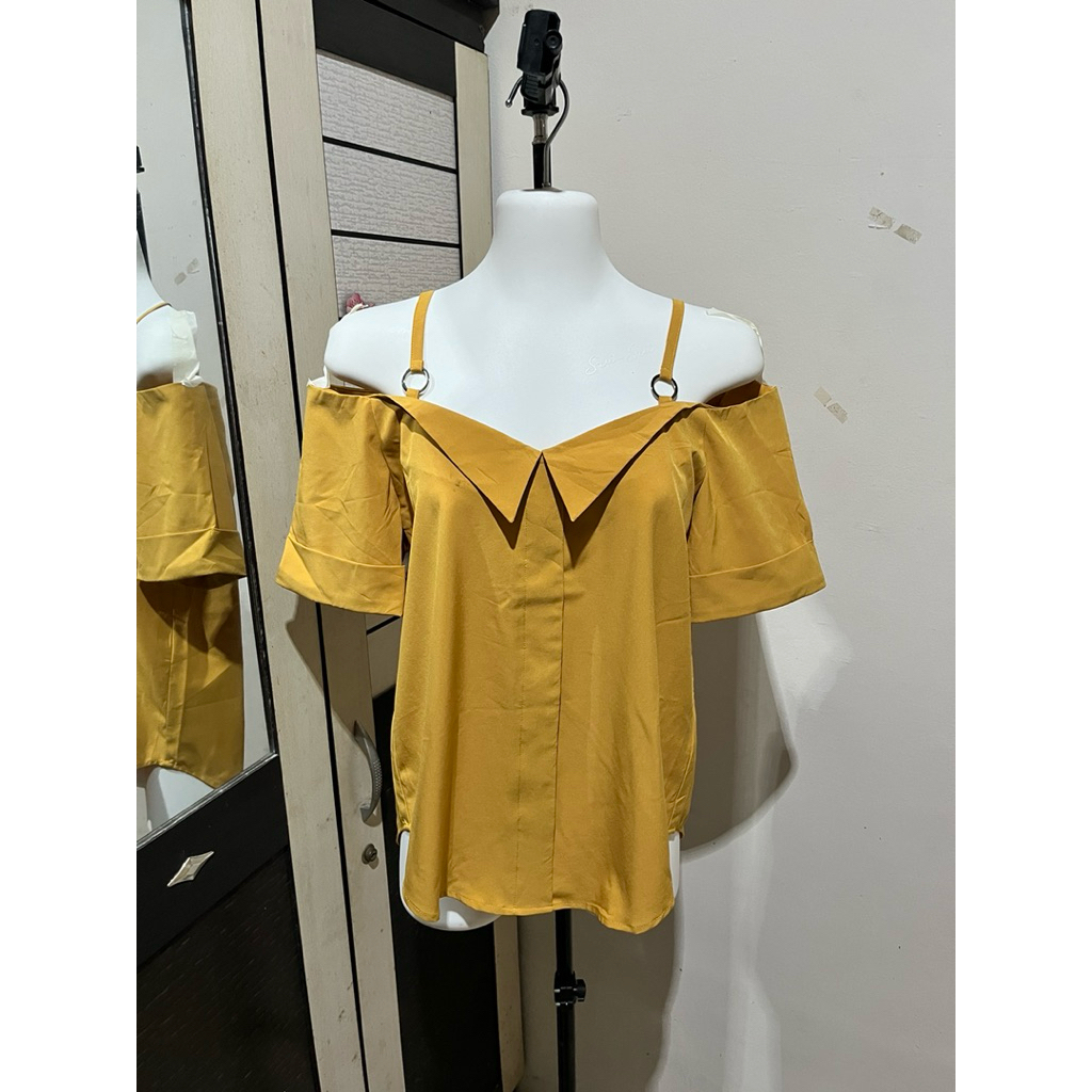 Blouse off shoulder mustard korean style satin baju atasan top wanita murah cantik