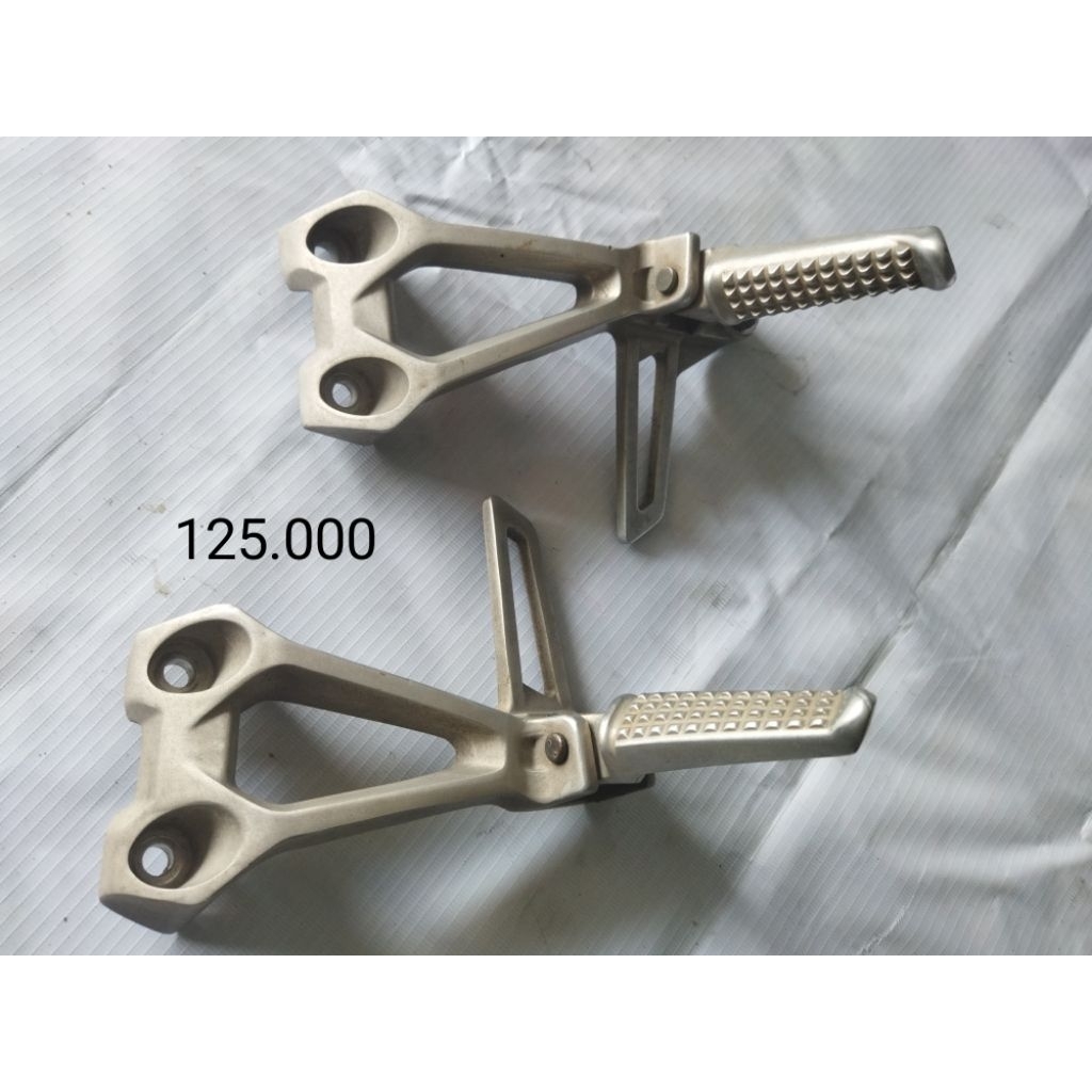Step Belakang Sonic 150