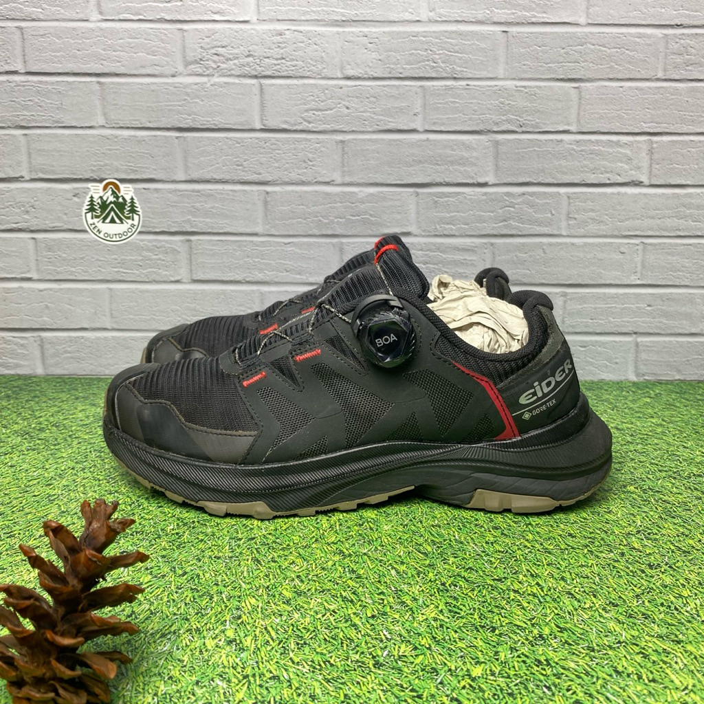 sepatu outdoor hiking gunung Eider Goretex Black 42