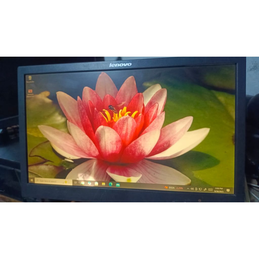 Monitor Merek Lenovo 19 in Minus polaris second