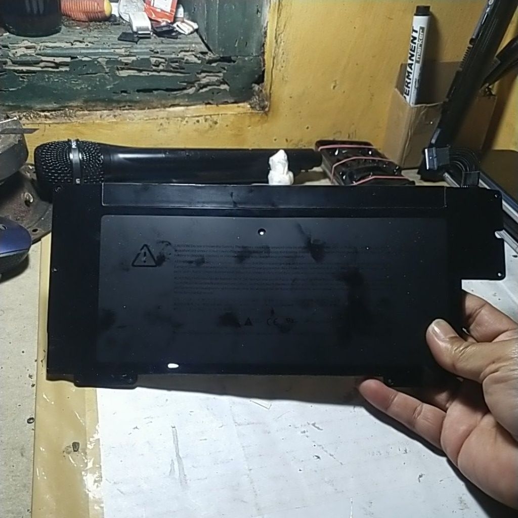 baterai batre MacBook Air Mid-09 A1304 Core 2 Duo Original