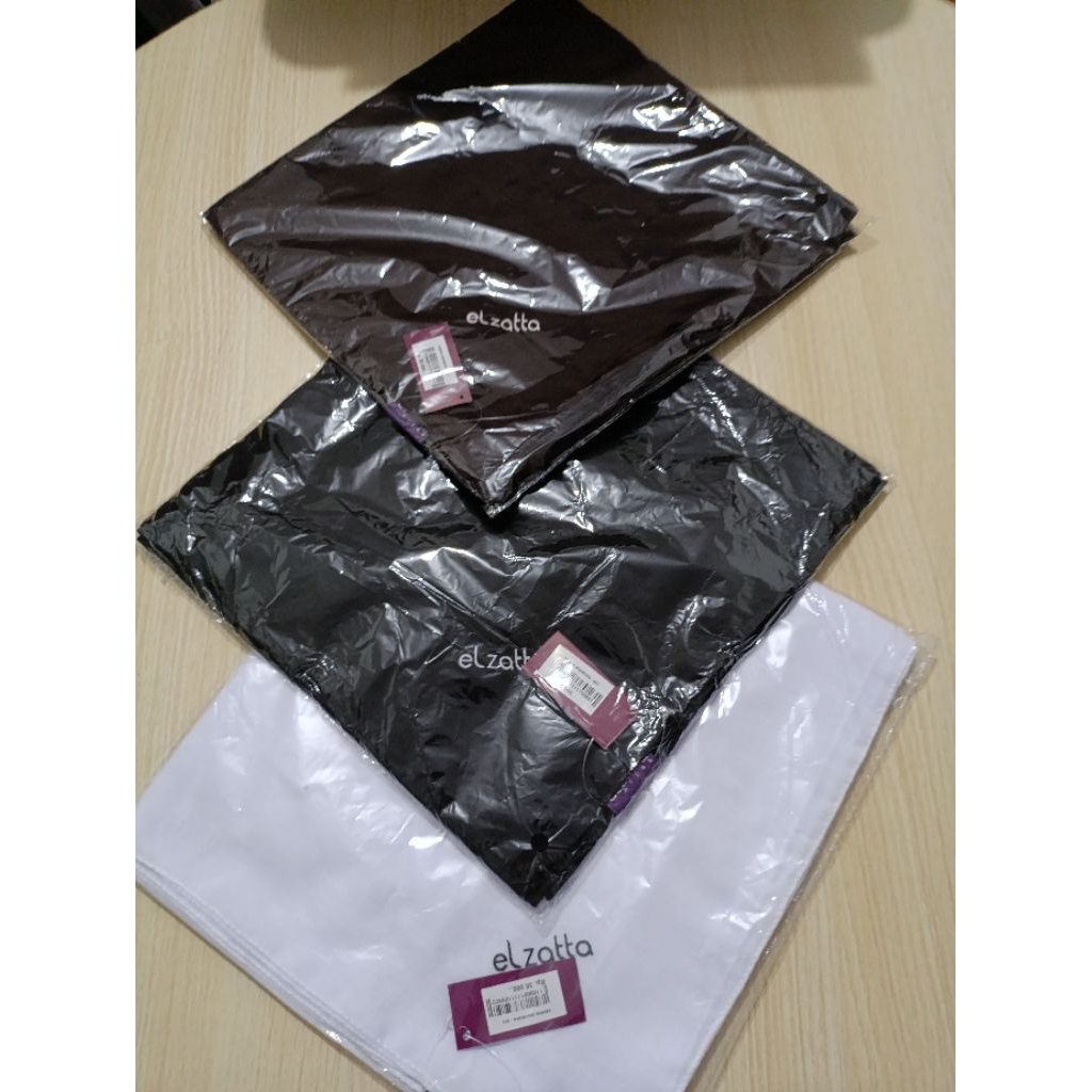 Elzatta segiempat polos