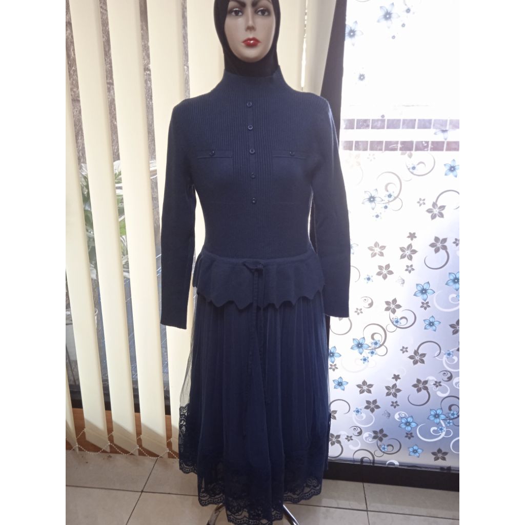 Dres rajut kombinasi rok tile renda.preloved
