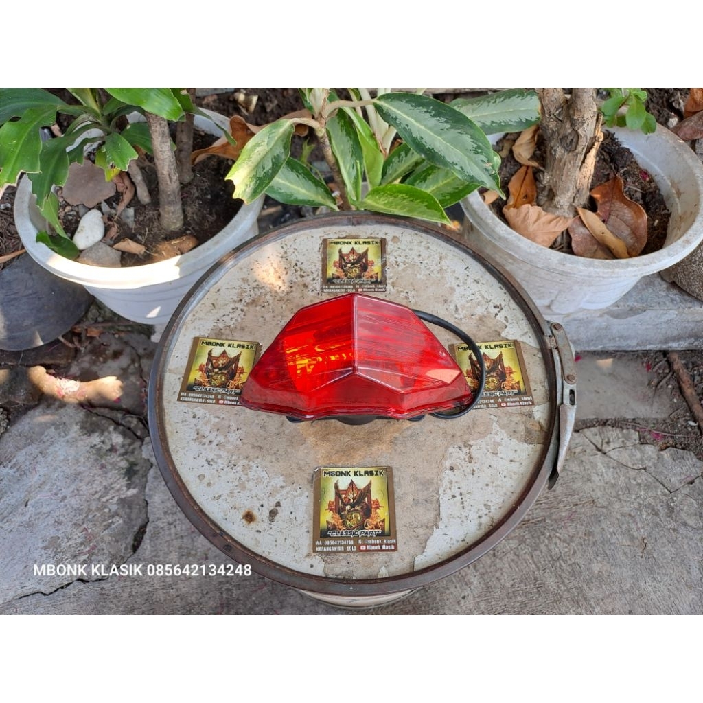 lampu stoplamp ninja 250 fi z250 fi ORIGINAL lampu belakang kawasaki ninja 250 fi z 250 fi