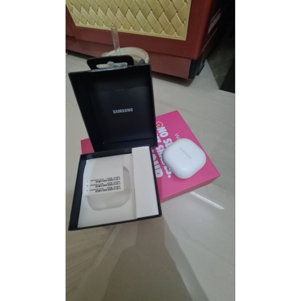 Samsung Galaxy Buds 2 Pro (second)