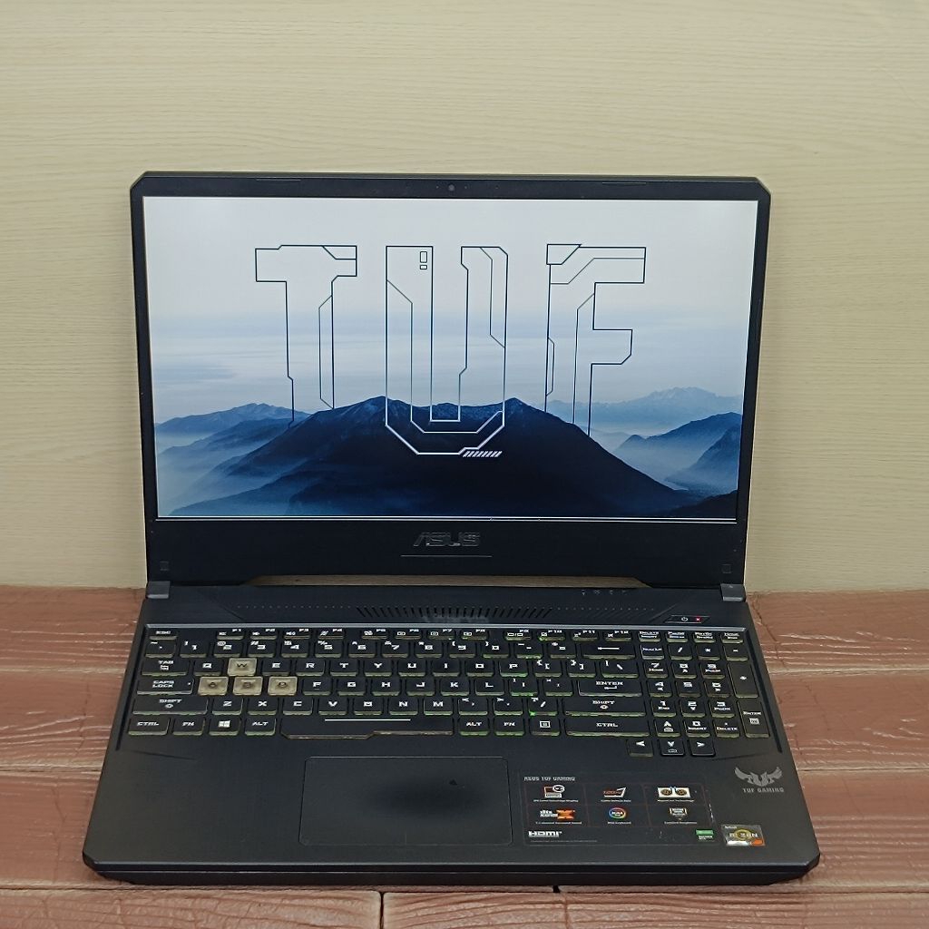 Laptop ASUS TUF GAMING FX505DT AMD RYZEN 7-3750H RAM 8GB SSD 512GB GTX 1650 RGB 144Hz