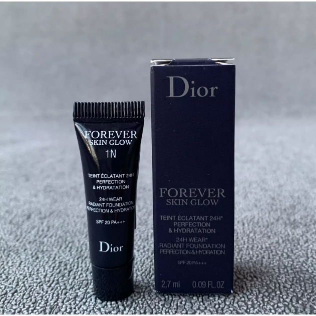 Dior Forever Skin Glow 24h Hydrating Radiant Foundation **Travel Size (2.7mL)