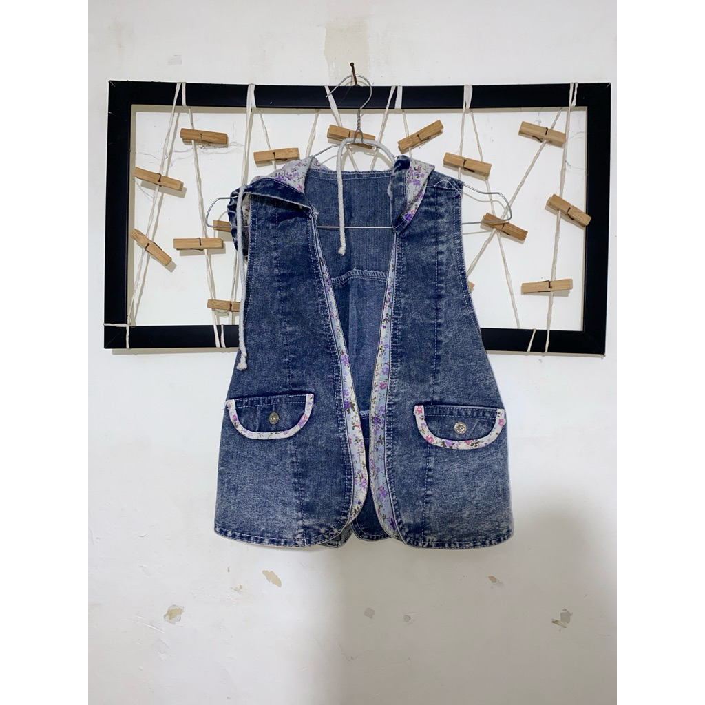 Vest rompi jeans flower bungan crop (PRELOVED)