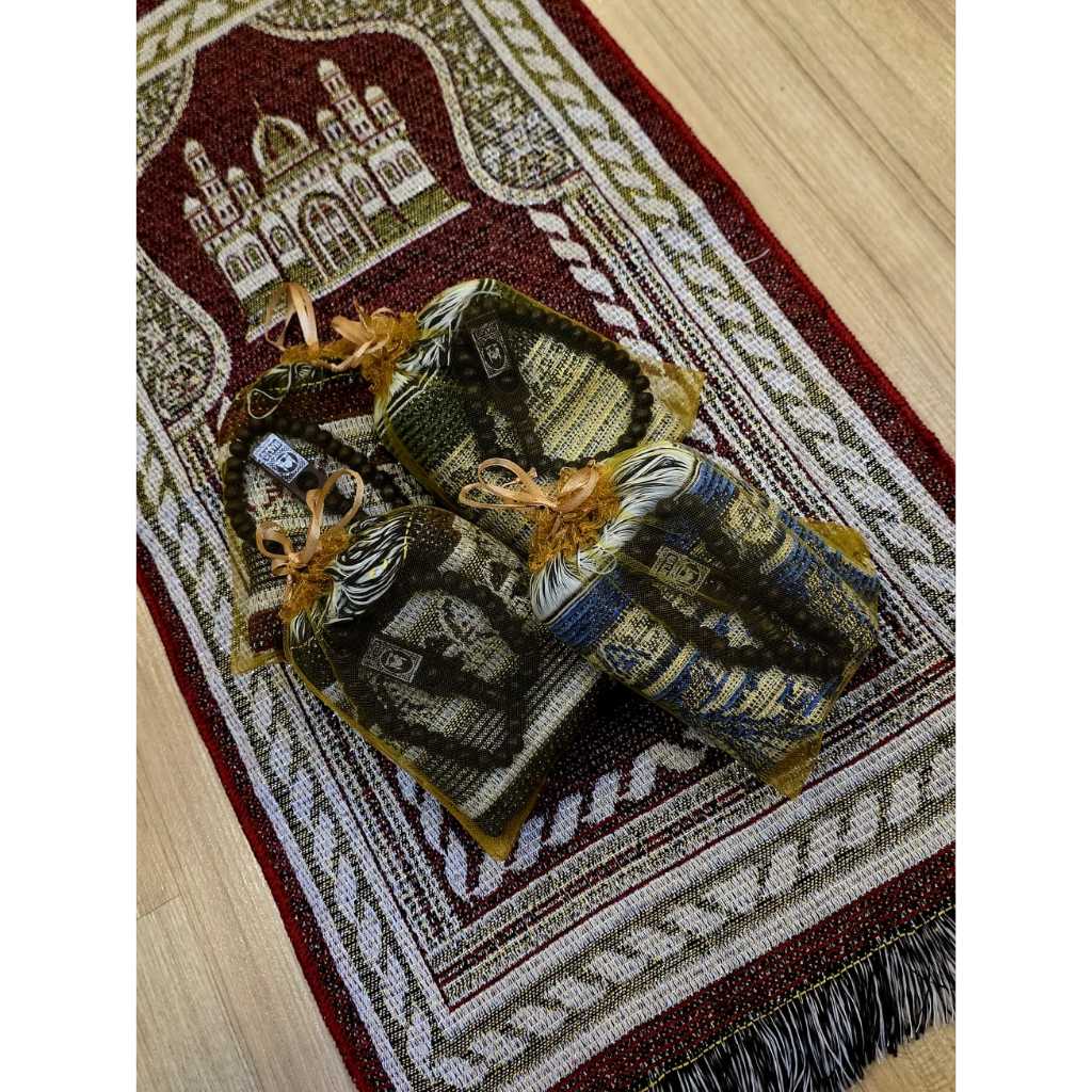Paket Souvenir Tile Sajadah Merinos + Tasbih