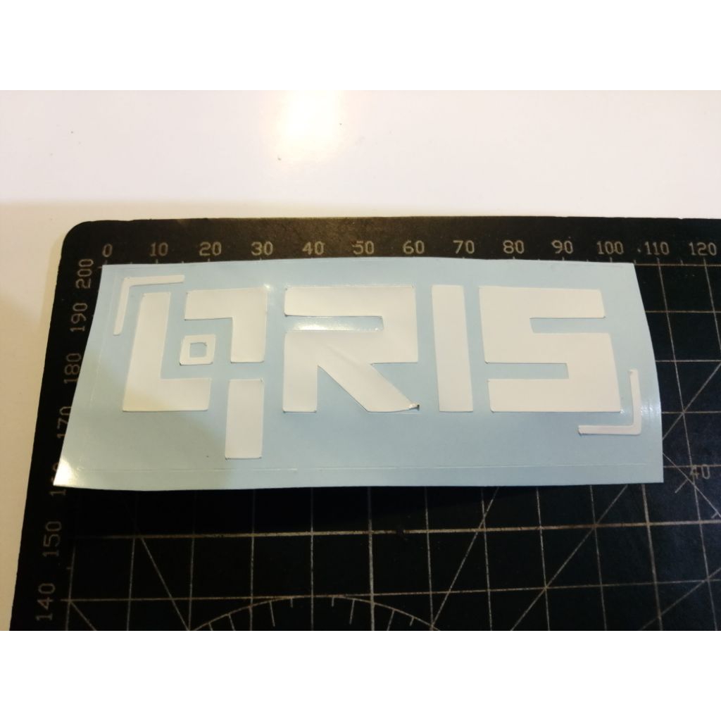 stiker cutting qris