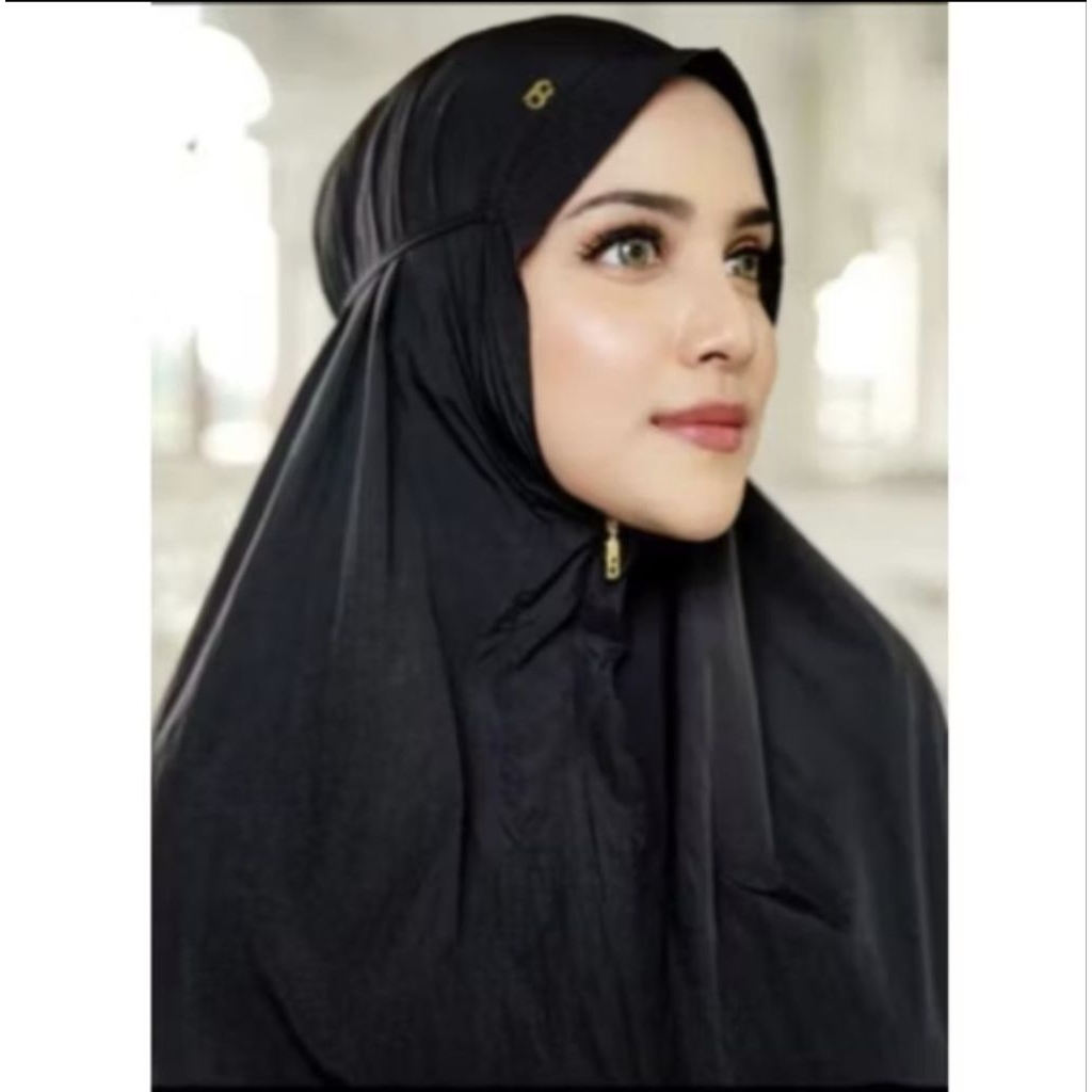 New Prayer Robe Capsule Black Buttonscarves