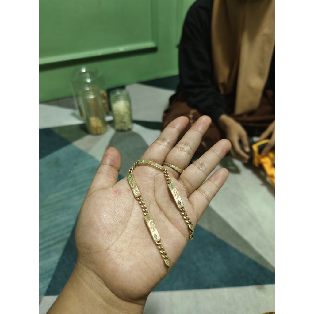 Gelang Emas Kadar 700