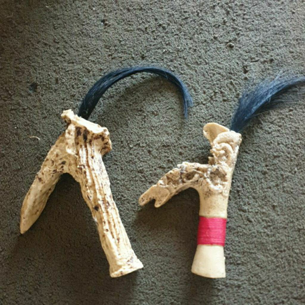 Gagang mandau  motif tanduk  bahan fiber