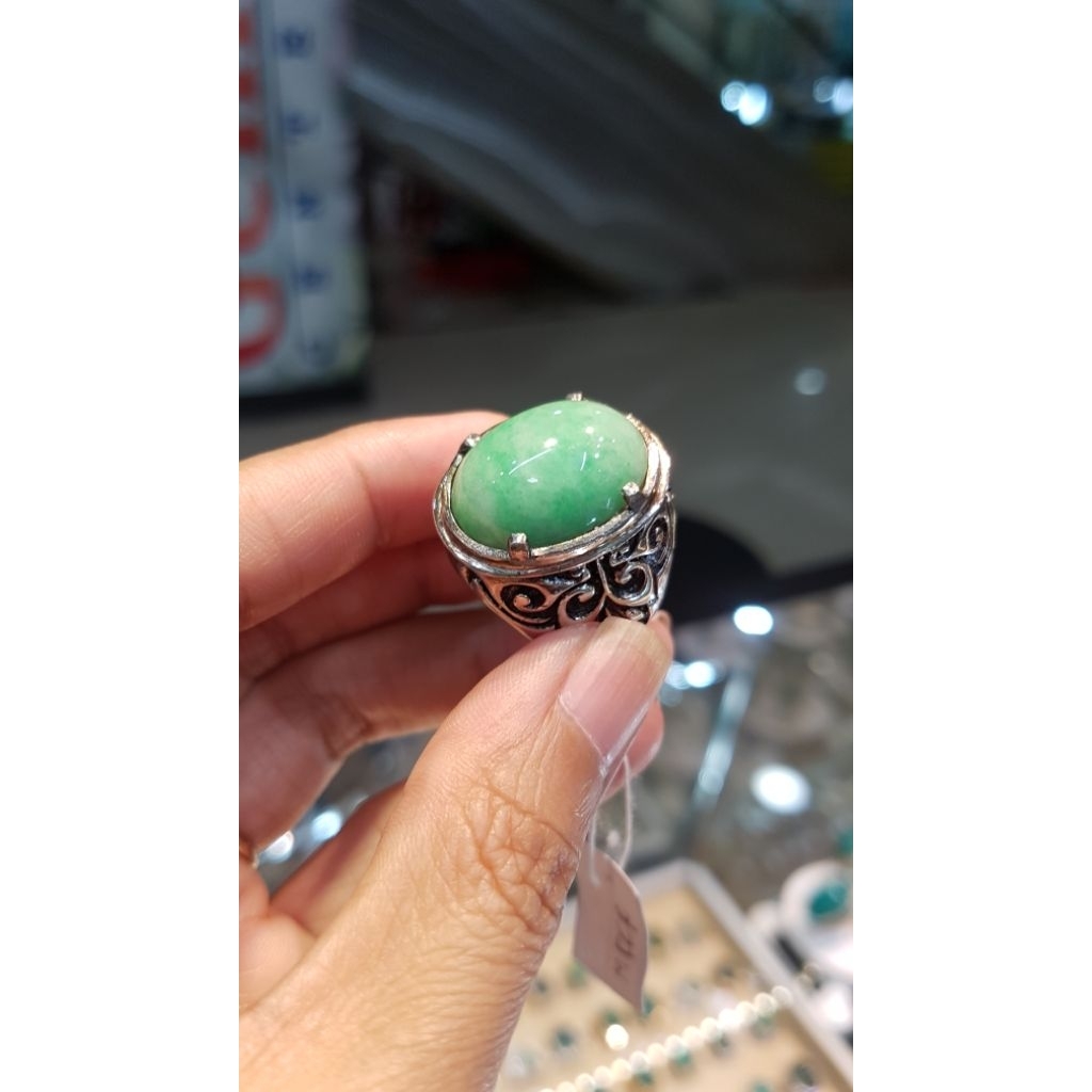 AB405 Batu cincin giok burma type A
