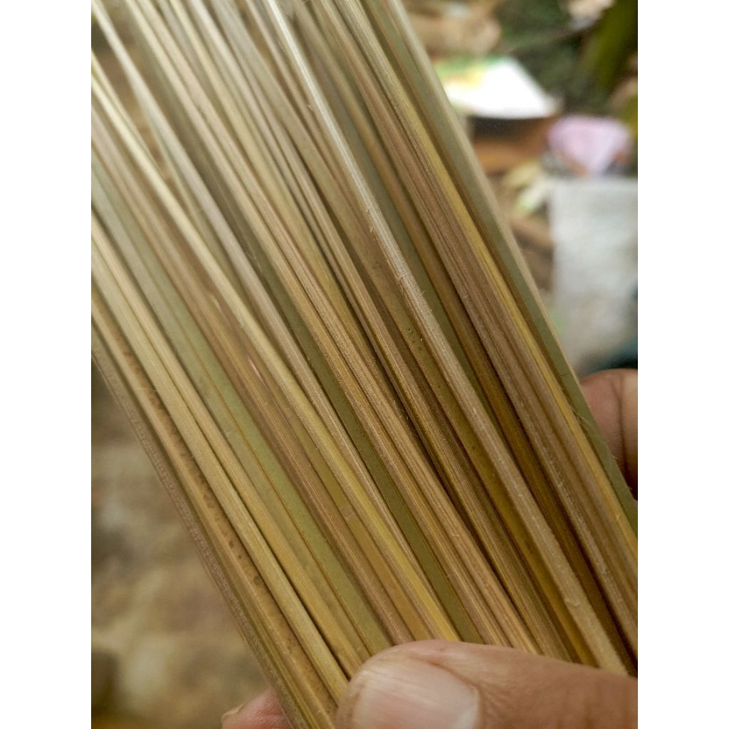 BAHAN ARKU LAYANGAN SUKHOI
