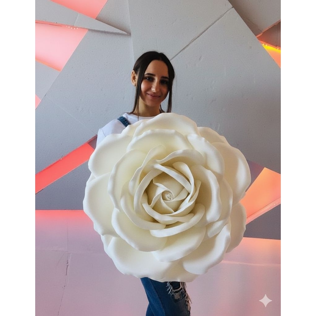 [Ready] BACKDROP BUNGA MAWAR JUMBO / Giant Flower Backdrop/ Bunga Backdrop Dekorasi