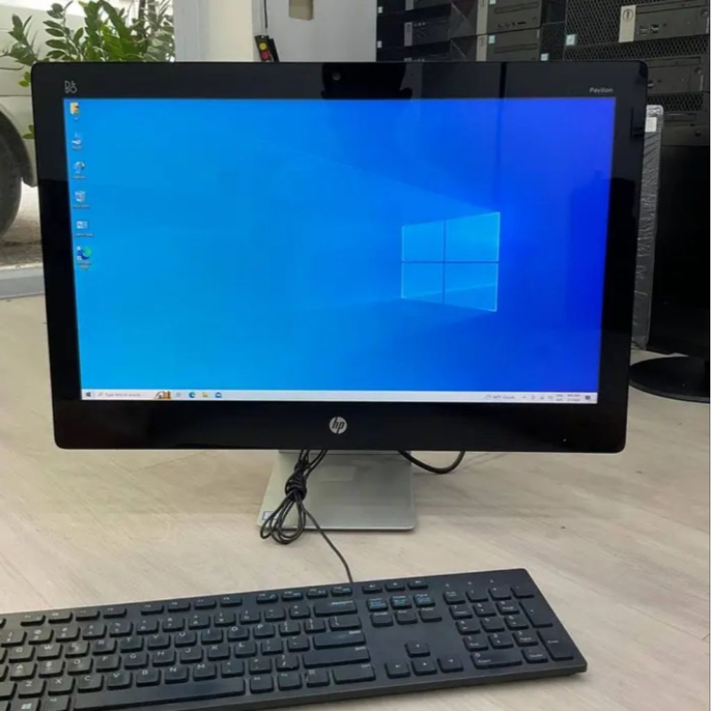 All in One HP Pavilion Core i5 4460T RAM 8GB HDD 1TB 23 inch