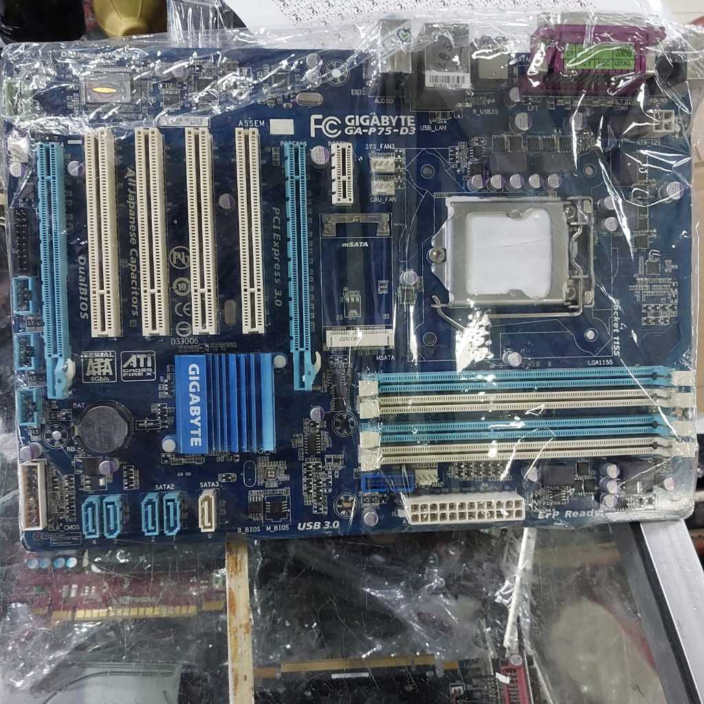 Mainboard Gigabyte GA-P75-D3 GAMING ddr3 socket 1155 murah motherboard P75 generasi ke-2 & ke-3 dual