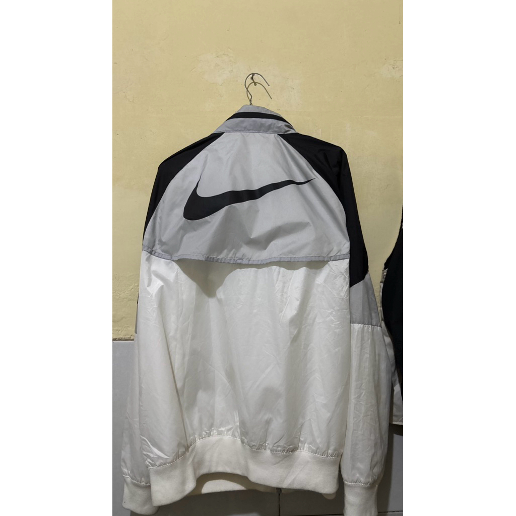 Nike NSW windbreaker