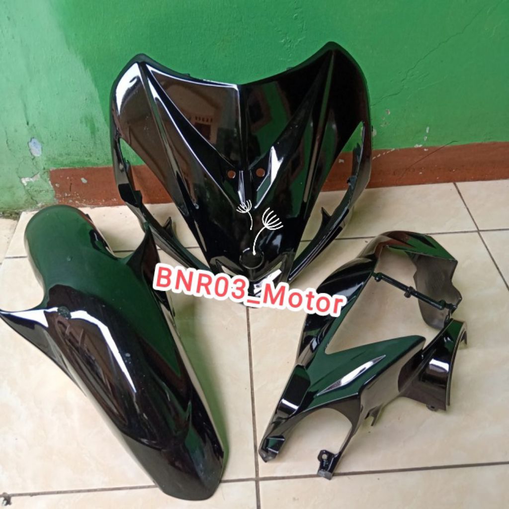 Paketan Bodi Depan Jupiter MX Lama 135cc Warna Hitam