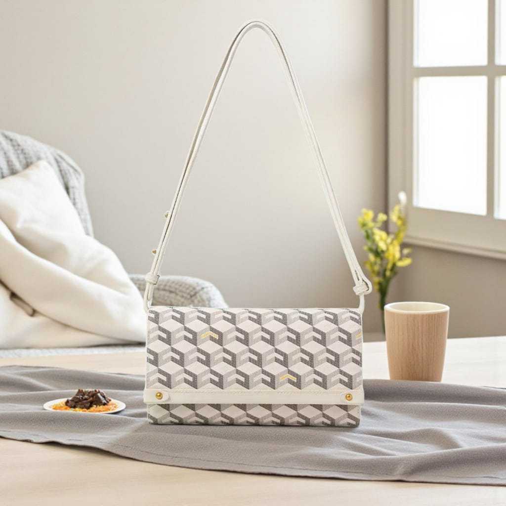 Pedro Shoulder Bag PVC Warna Beragam Ukuran Besar Dompet Selempang Wanita Lipat Panjang Import kulit