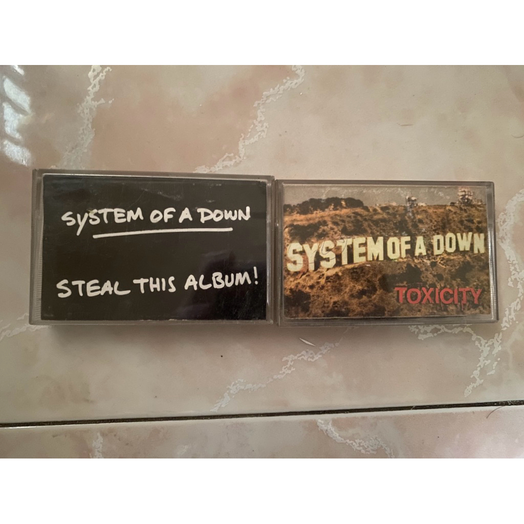 Kaset pita SOAD System Of A Down