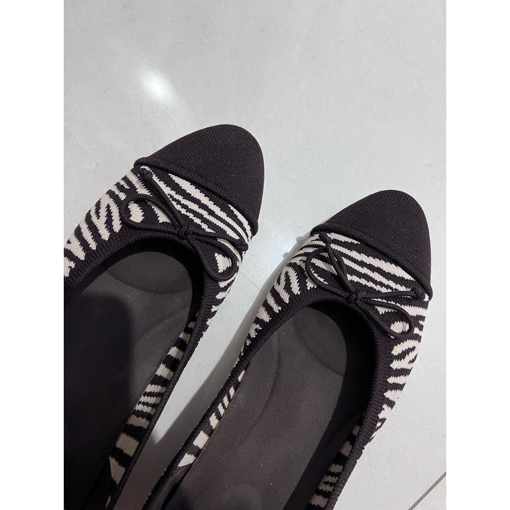Vivaia preloved flat shoes