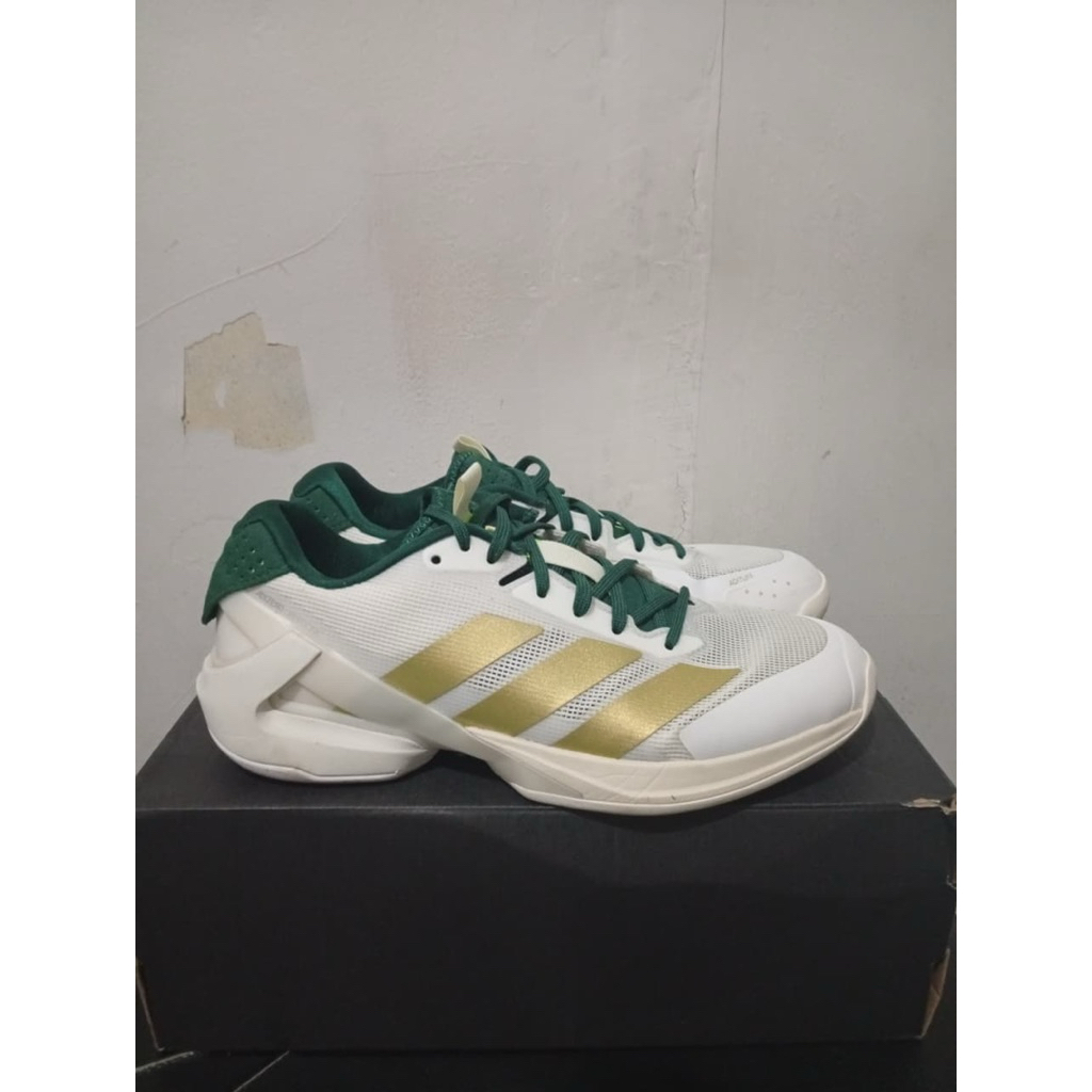 ADIDAS UBERSONIC 5