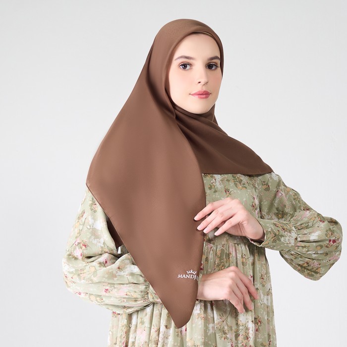 MANDJHA Essential Cocoa Brown 82 Scarf By IVAN GUNAWAN - Jilbab Hijab Segi Empat Polos ORIGINAL MAND
