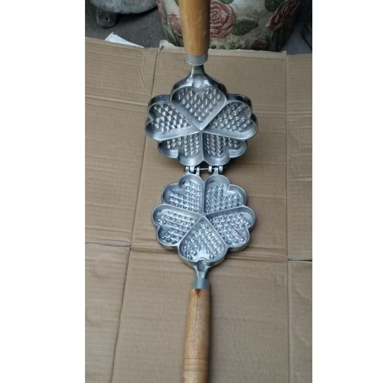 Citakan Waflle Hati isi 5,