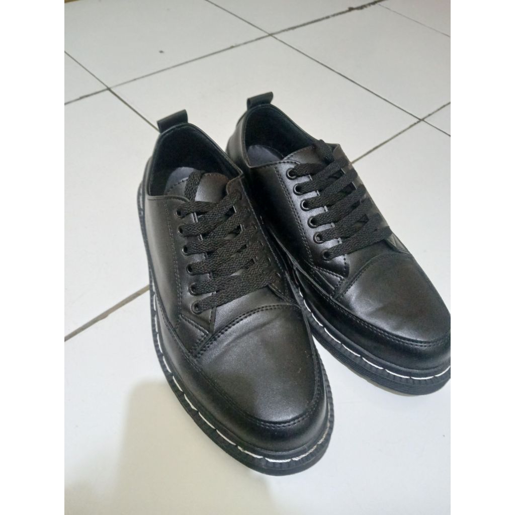 Sepatu pria Carlos Docmart - sepatu kulit pria