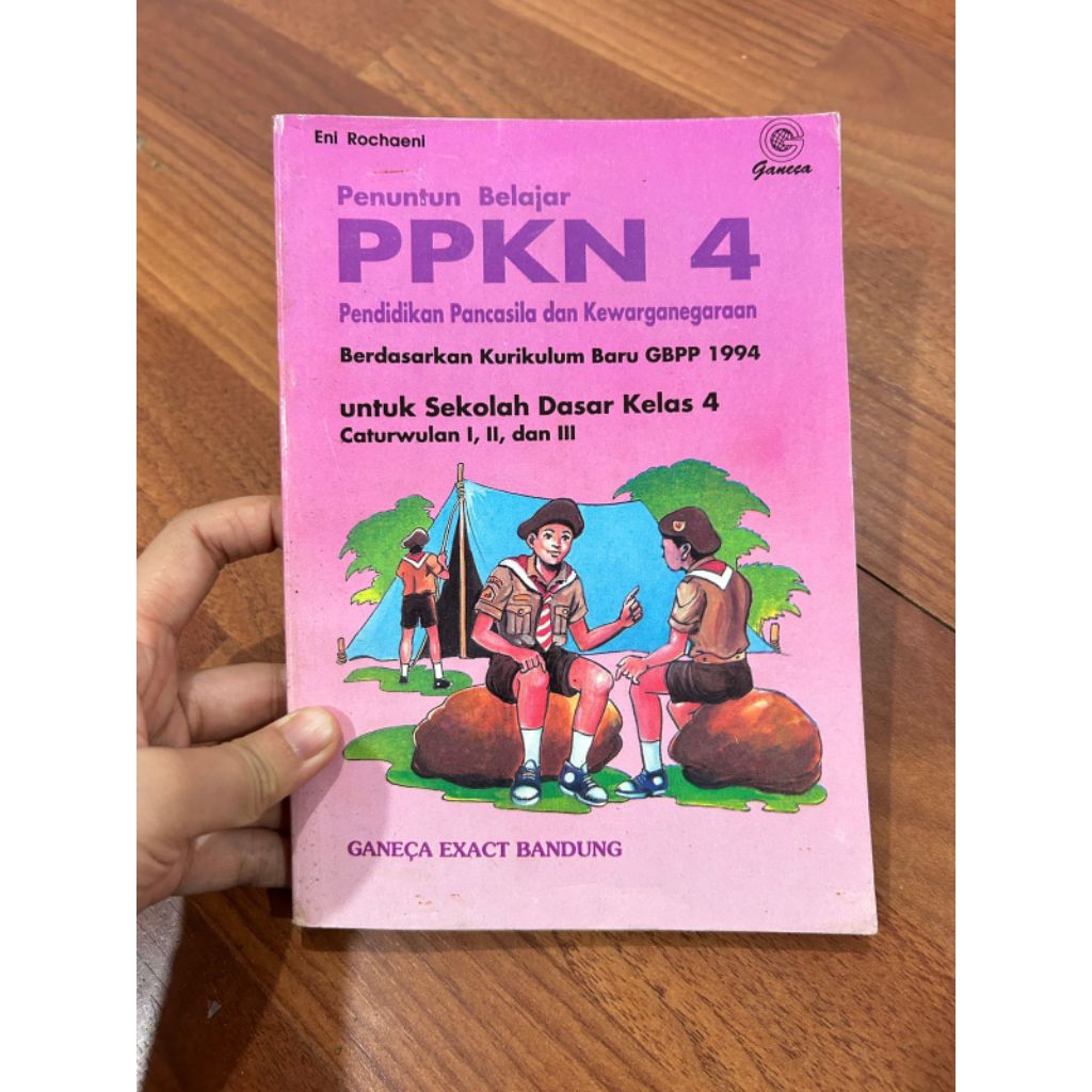 Buku Penuntun Belajar
PPKN 4

Pendidikan Pancasila dan Kewarganegaraan

Berdasarkan Kurikulum Baru G