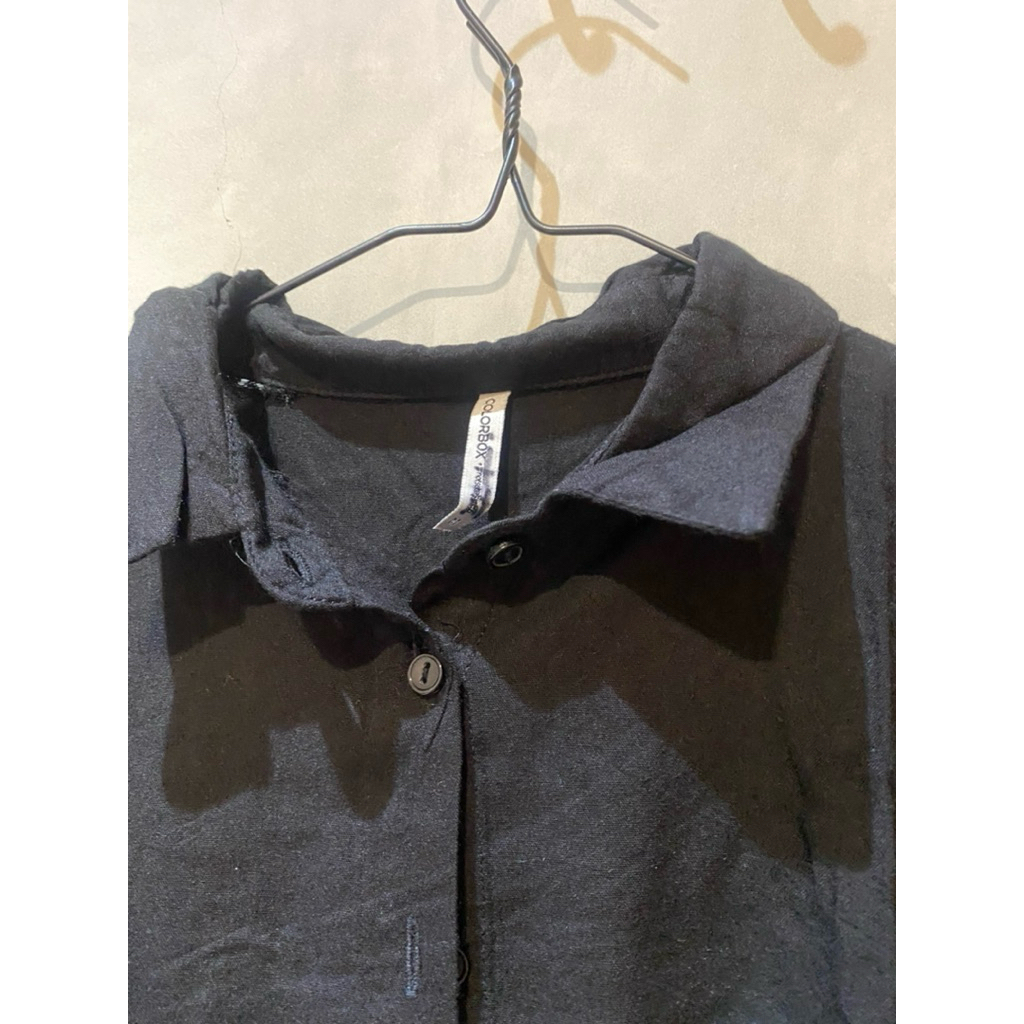 kemeja hitam colorbox