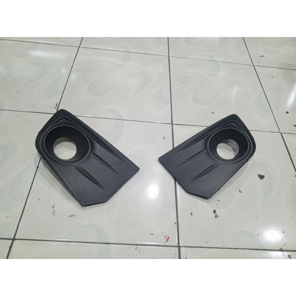 cover foglamp rush TRD 2012-2016original. cover foglamp rush/Terios 2012-2014