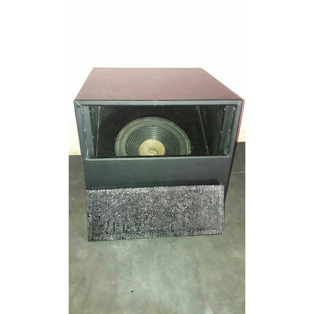 Box  speaker 12 inch