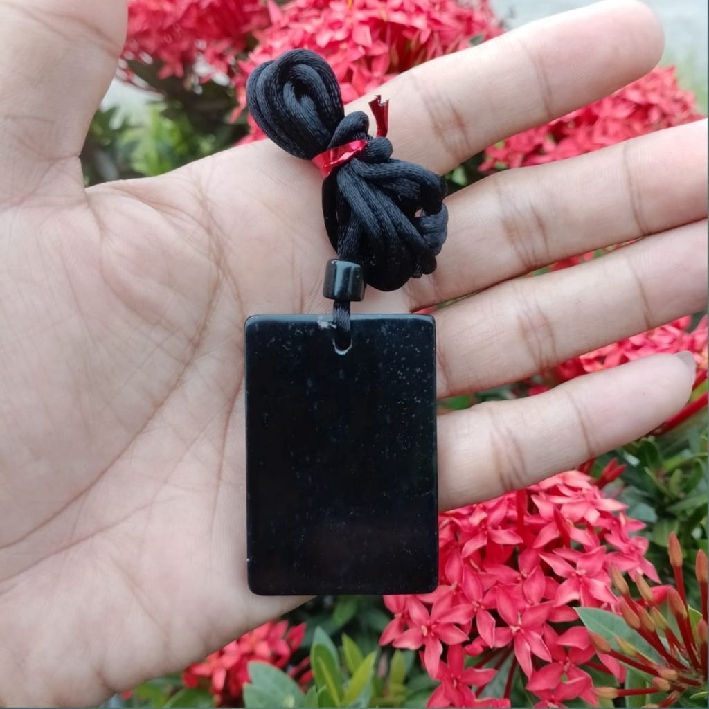 Liontin Black jade Aceh