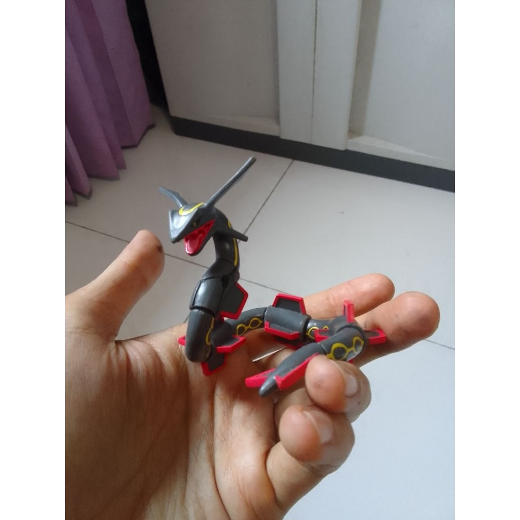 Figure Pokemon Rayquaza ori