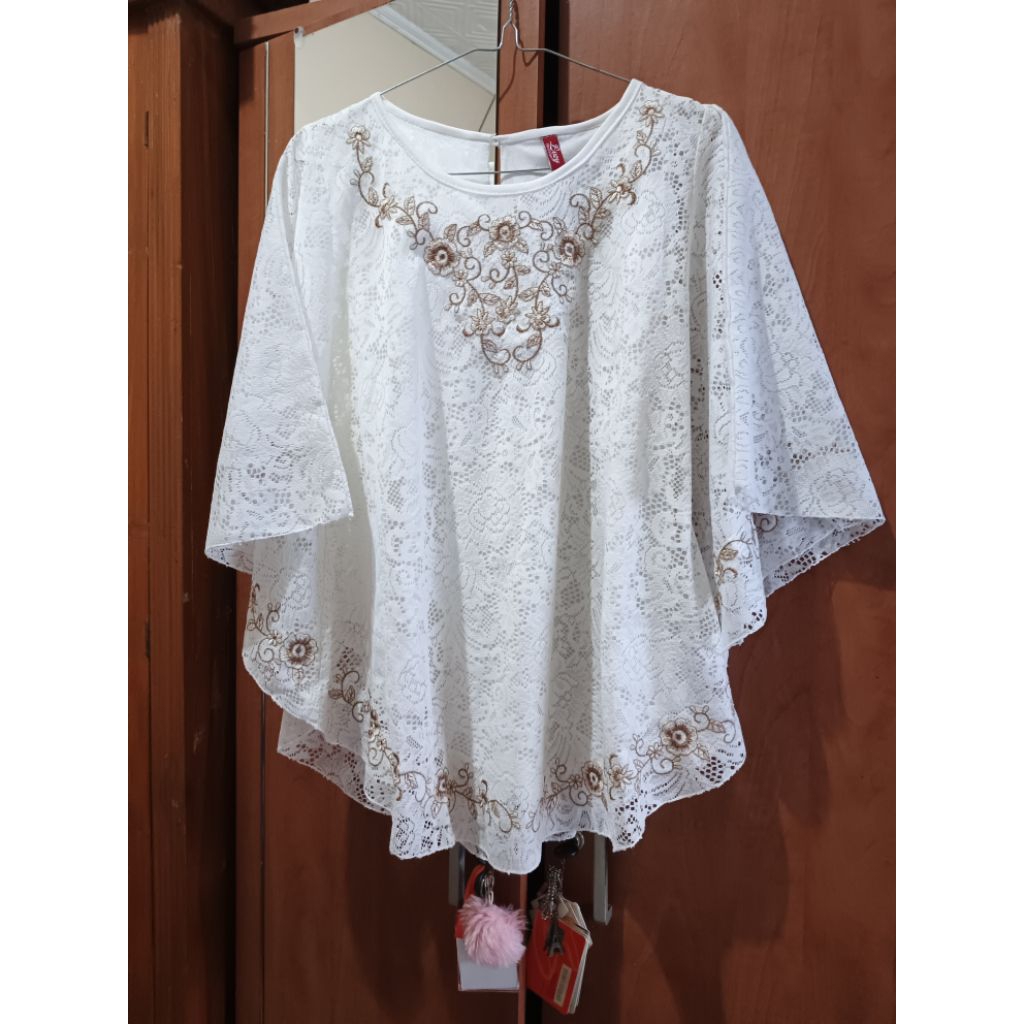 PRELOVED BLOUSE KEMEJA KAOS MURAH LIKE NEW KATUN RAYON CRINKLE BRUKAT ELEGAN JUMBO