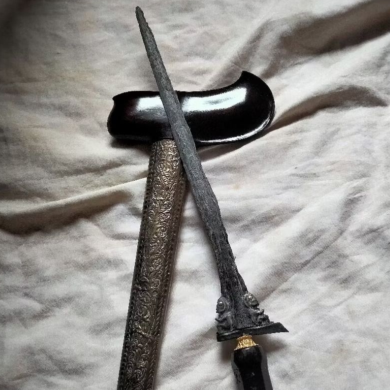 koleksi keris sepuh omy ang ji mbe kinatah pamor wa hyu temurun mataram pajang tersedia cincin perak